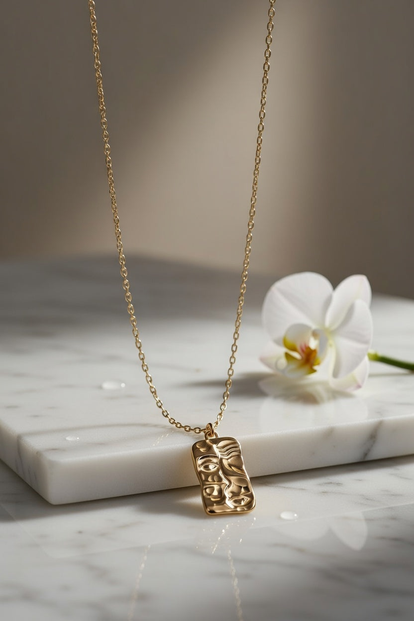 Face Pendant Necklace – Gold Minimalist Statement