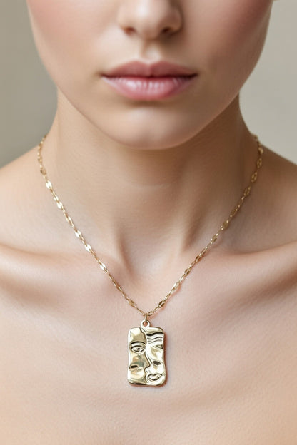 Face Pendant Necklace – Gold Minimalist Statement