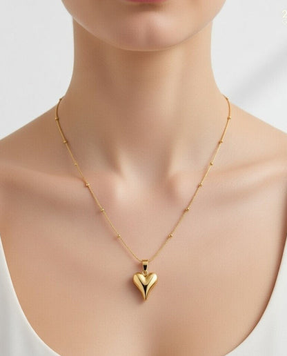 Elegant Gold Heart Pendant Necklace for Women